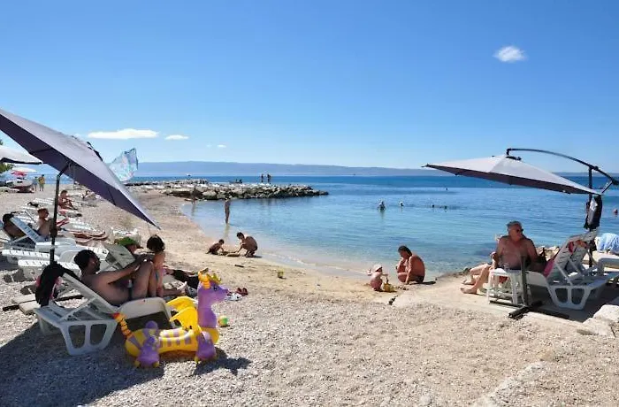 Nina شقة بودْسْتغانا